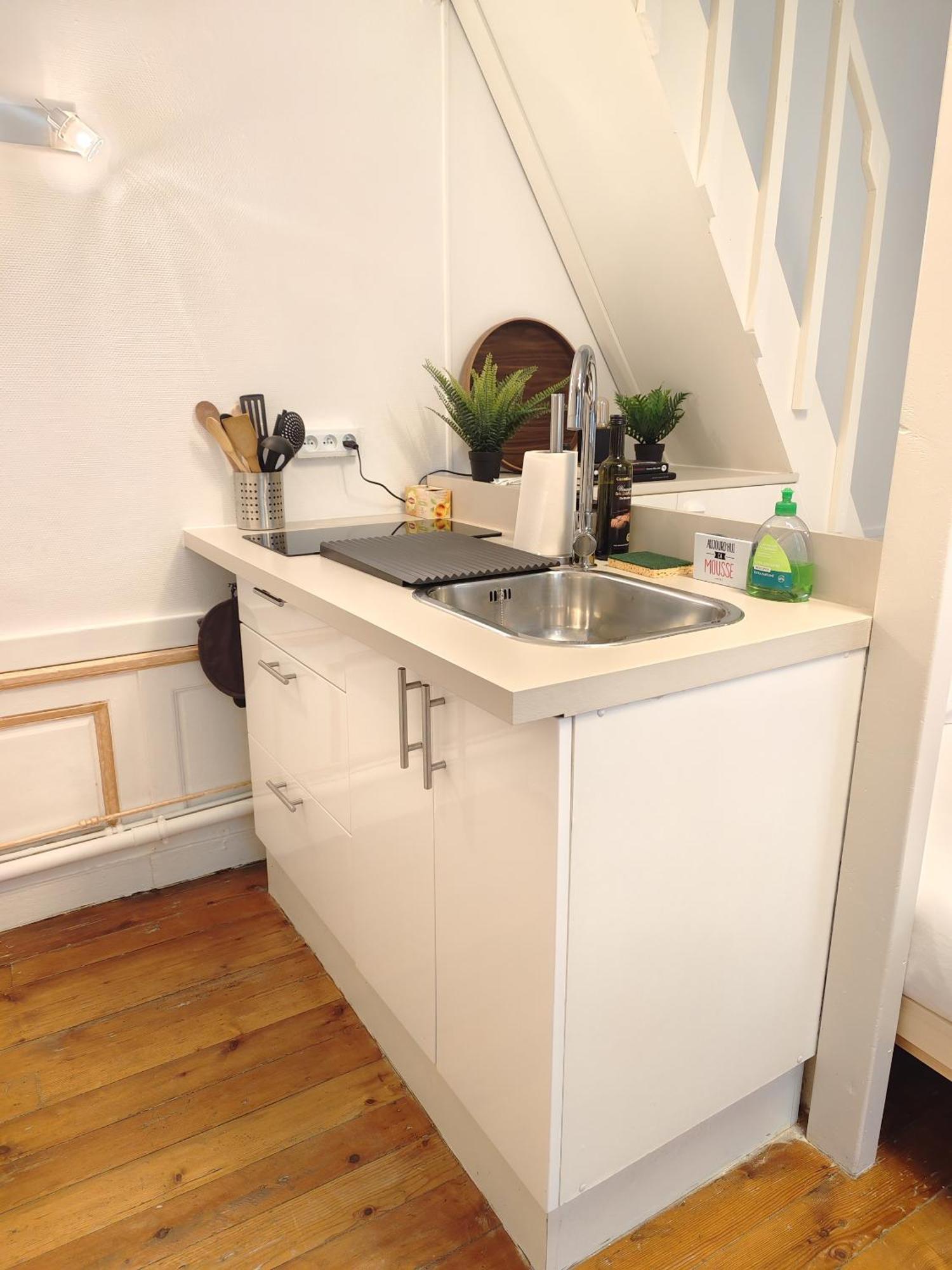 Studio Lumineux Et Fleuri Idealement Situe Apartment Caen Exterior photo